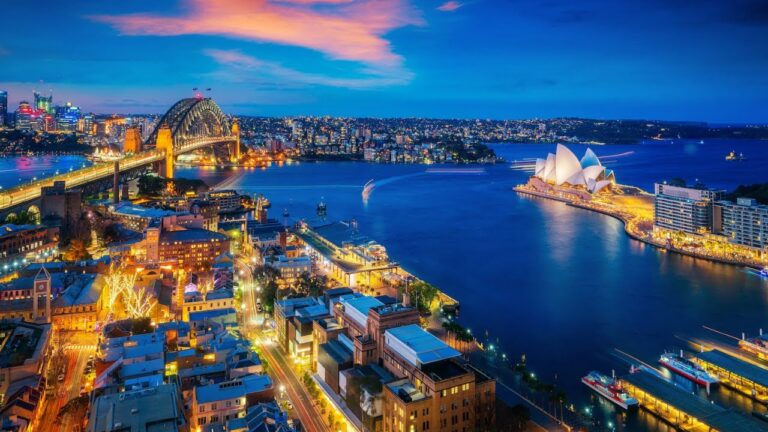“Exploring Sydney: A Tourist’s Guide to Australia’s Vibrant Harbour City” Expedia