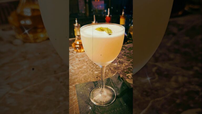 Old New York Glamour: Drinks at The Beekman Hotel’s Bar Room